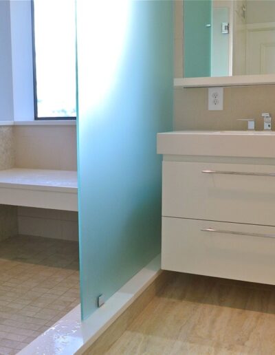 shower stall with shelf seat