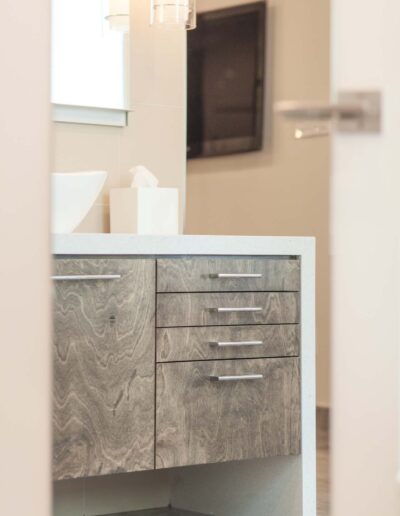 bath counter with luxury cabinets